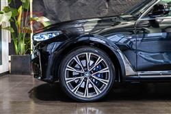 بي ام دبليو X7